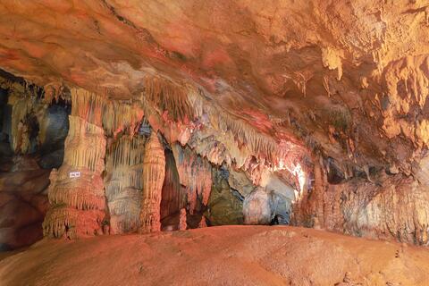 Quần thể hang động Pusamcap - Điểm du lịch hấp dẫn