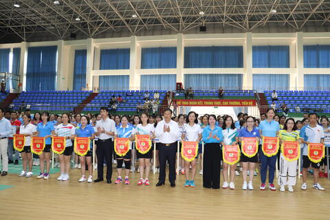 Khai mạc Giải thể thao CNVCLĐ Thành phố Lai Châu lần thứ II năm 2024