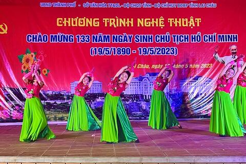 Văn nghệ chào mừng kỷ niệm 133 năm ngày sinh Chủ tịch Hồ Chí Minh