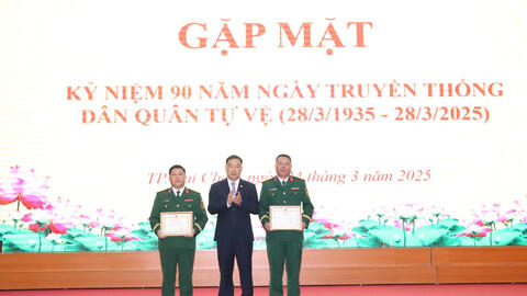 Thành phố Lai Châu gặp mặt kỷ niệm 90 năm Ngày truyền thống Dân quân tự vệ