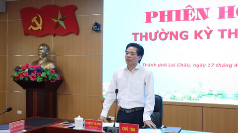UBND thành phố họp phiên thường kỳ tháng 4, năm 2025