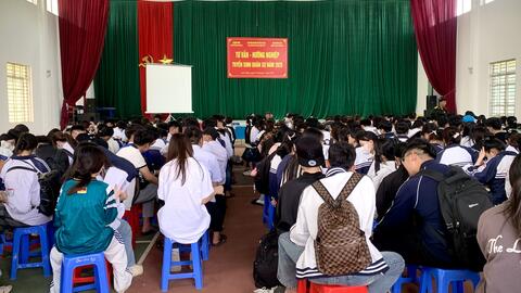 Tư vấn, hướng nghiệp tuyển sinh quân sự năm 2025