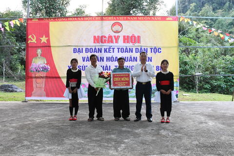 Ngày hội đại đoàn kết toàn dân tộc Phường Quyết Thắng và xã Sùng Phài