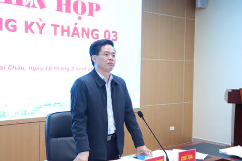 UBND thành phố họp phiên thường kỳ tháng 3, năm 2025