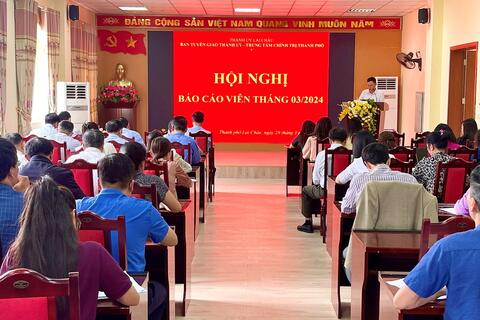 Hội nghị Báo cáo viên thành phố Lai Châu tháng 03 năm 2024