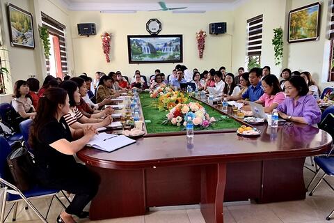 Hội nghị giao lưu, chia sẻ kinh nghiệm bồi dưỡng học sinh giỏi, ứng dụng công nghệ thông tin cho cán bộ quản lý và giáo viên