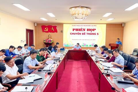 Phiên họp UBND thành phố tháng 5 (Phiên họp chuyên đề)