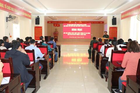 Khai mạc lớp Bồi dưỡng kiến thức Quốc phòng- An ninh cho đối tượng 4