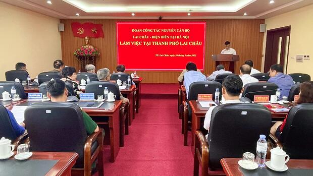 Đoàn công tác nguyên cán bộ Lai Châu – Điện Biên tại Hà Nội thăm thành phố Lai Châu