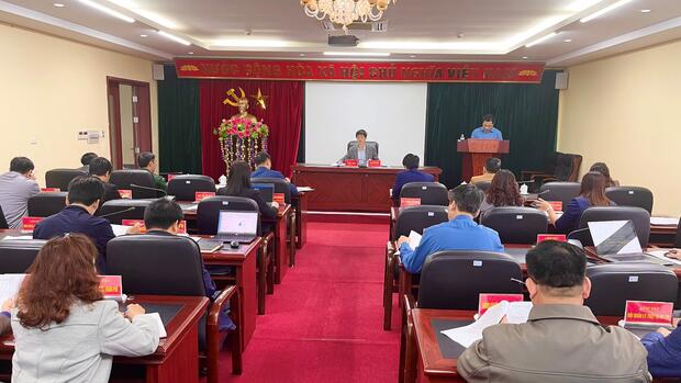 Ủy ban nhân dân thành phố Lai Châu tổ chức phiên họp thường kỳ tháng 11, năm 2022