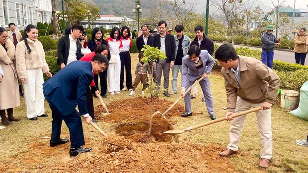 Đoàn Doanh nghiệp tỉnh Hưng Yên thăm thành phố Lai Châu