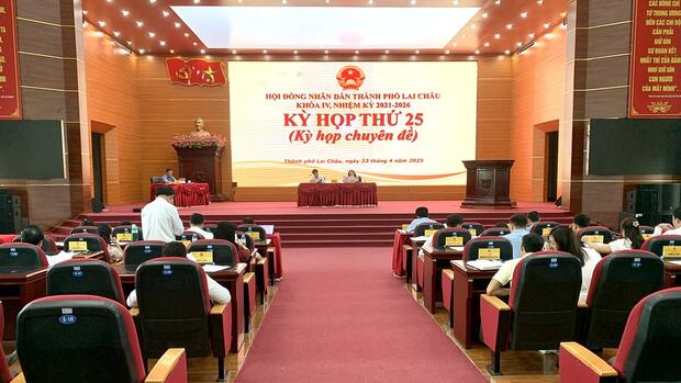 Kỳ họp thứ hai mươi  lăm HĐND thành phố Lai Châu khóa IV, nhiệm kỳ 2021 - 2026