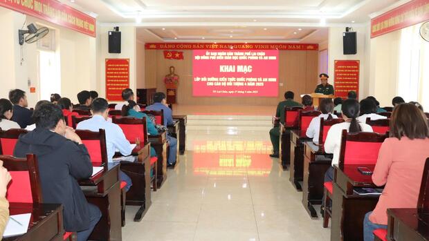 Khai mạc lớp Bồi dưỡng kiến thức Quốc phòng- An ninh cho đối tượng 4