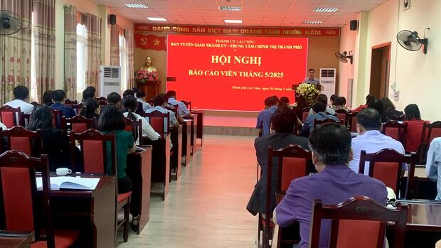 Hội nghị báo cáo viên tháng năm 5/2025